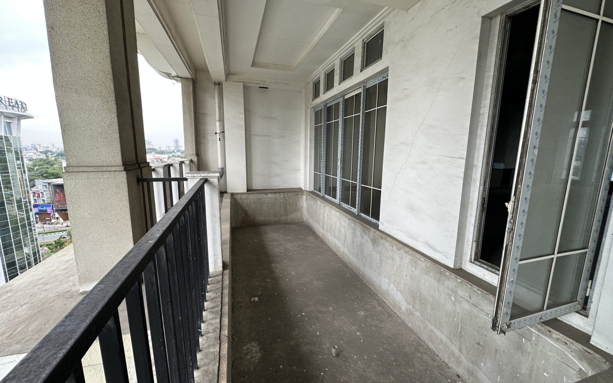 9a_balcony